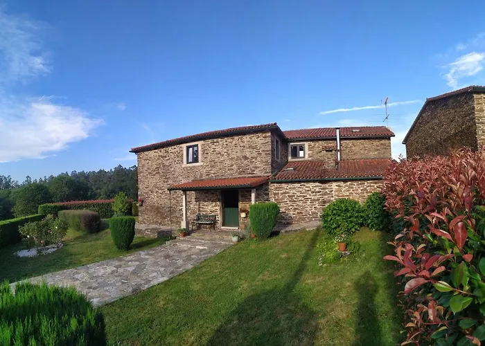 Casa O Castelo En Touro